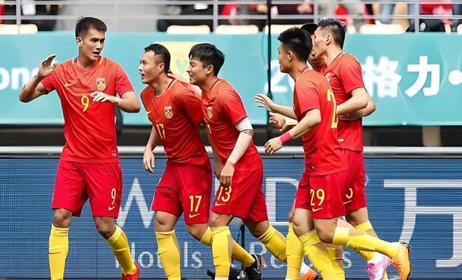 冯潇霆爆料!直言曾跟五位队友熬夜玩游戏,结果亚冠决赛还赢了