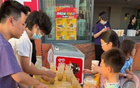 降降暑,记者:海港给客队球迷区的观众免费提供绿豆汤