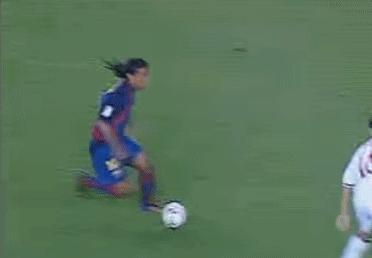 半场-门德斯助攻姆巴佩凌空推射破门 巴黎1-0欧塞尔